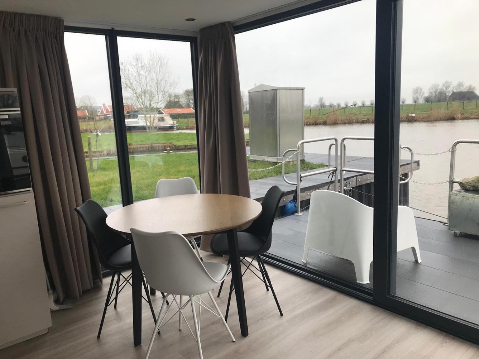 Uniek Overnachten In Een Tiny House Op De Appelhof Wommels Dış mekan fotoğraf