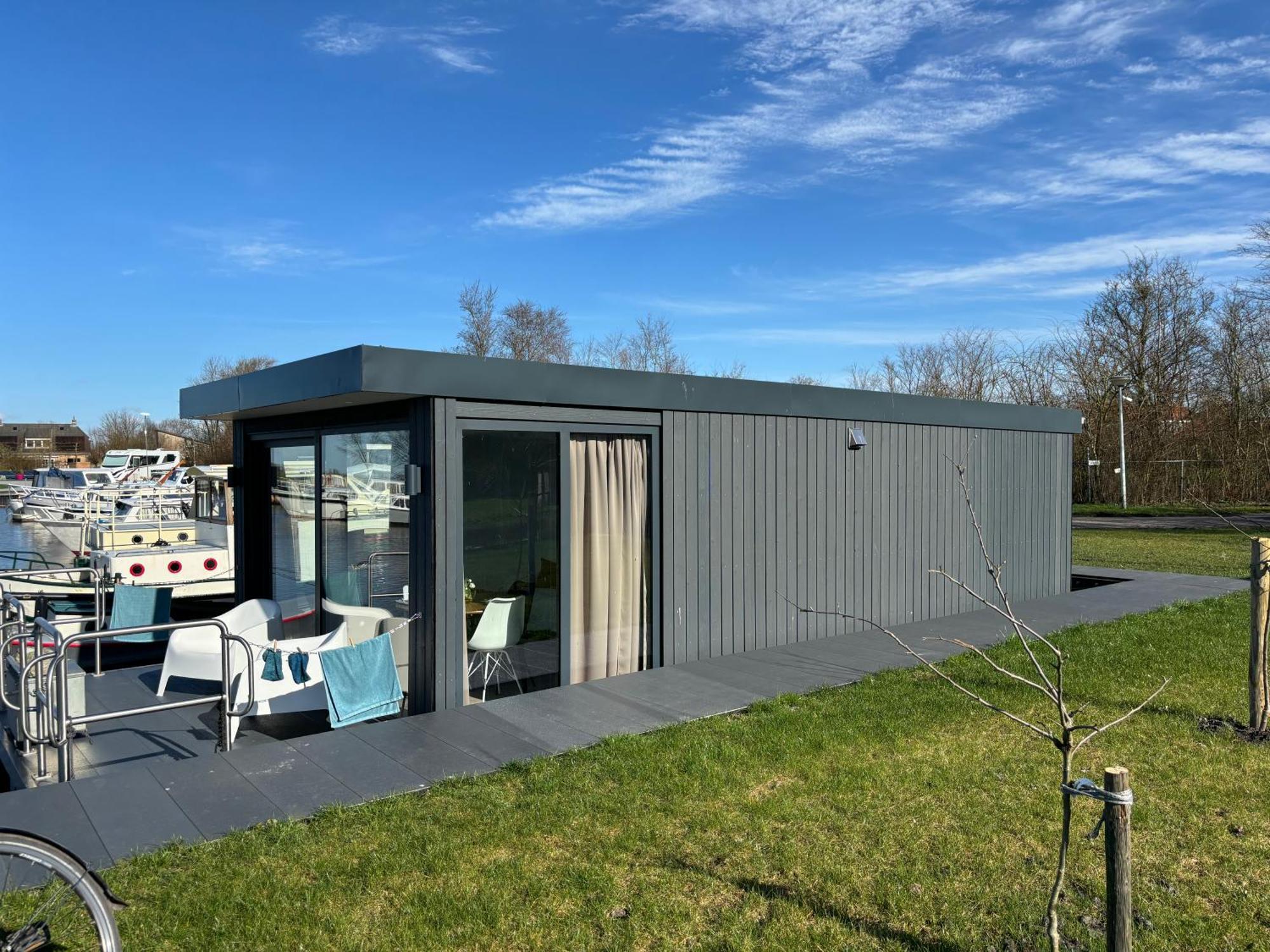 Uniek Overnachten In Een Tiny House Op De Appelhof Wommels Dış mekan fotoğraf